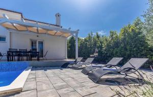 4 Bedroom Nice Home In Rovinj