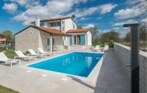 Beautiful Home In Buje - Bibali