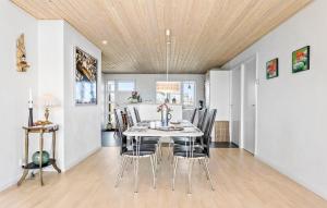 Amazing Home In Frederikshavn