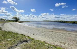 2 Bedroom Stunning Home In Lauwersoog