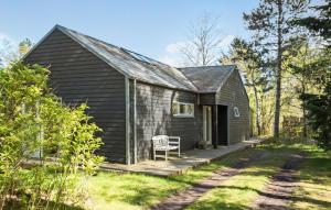 4 Bedroom Amazing Home In Vig