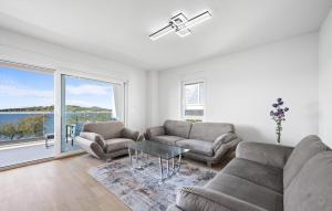 Gorgeous Apartment In Vodice With Wifi