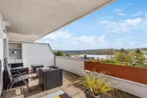 Flexi Home - Balkon , Seeblick, Pool & Speed Wlan - Langscheid