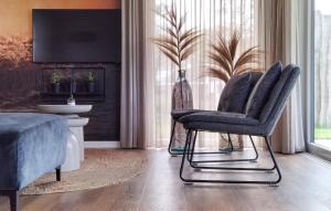 Awesome Home In Voorthuizen With Wifi