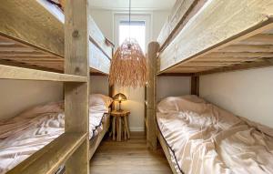 Awesome Home In Voorthuizen With Wifi