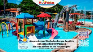 Everest Flat Service com Piscinas Termais, próx ao Shopping Singapura, Water Park, Clube Prive, Riviera, Boulevard - HotFérias