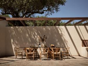 DiLa Grand Villa, a 5acres Secluded Sanctuary with Pool, By ThinkVilla