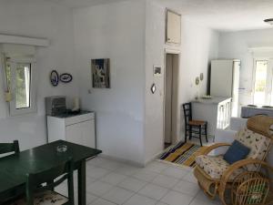 Summer Family House with sea view and garden