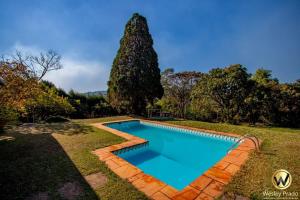 Chácara condomínio cpiscina, sala de jogos, campo