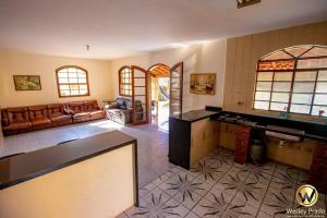 Chácara condomínio cpiscina, sala de jogos, campo