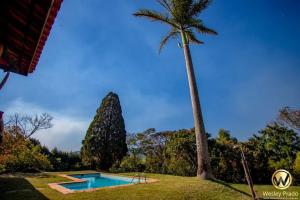 Chácara condomínio cpiscina, sala de jogos, campo