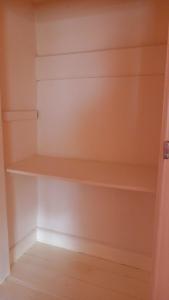 LAuberge close Syon Lane Station and Heathrow