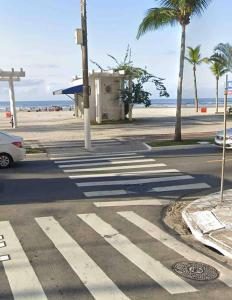 Casa com Piscina e Churrasqueira ótima localização