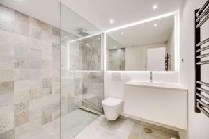 Luxury 5-Bedroom Townhouse in Puente Romano