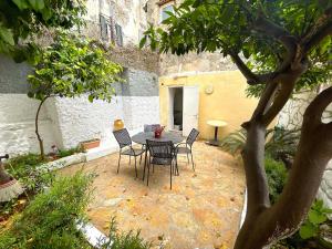 Traditional House with Ivy Garden