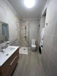 Sweet 1-bedroom penthouse in the heart of it all