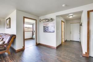 2 Mi to Dtwn Buffalo Mtn-View Retreat with Patio!