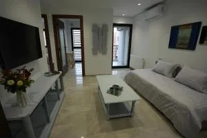 Le gris Perle - Sāqiyat az Zayt