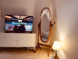 Late check-out, Haenggung, Suwon trip, family trip, couple, close to Seoul