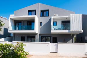 Dawn Maisonettes Lefkas City