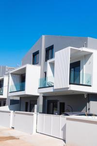 Dawn Maisonettes Lefkas City