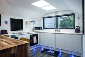 Chestnut retreat a stunning Annex apartment