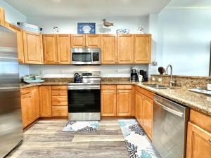 Harborview Grande 406