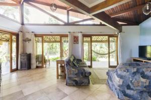 Casa rústica e aconchegante a 150 mts da praia