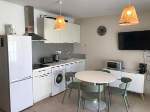 Appartement bord de mer T4 marina di bravonne N5-6