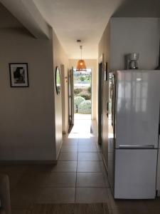 Appartement bord de mer T4 marina di bravonne N5-6