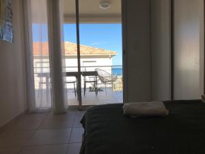 Appartement bord de mer T4 marina di bravonne N5-6
