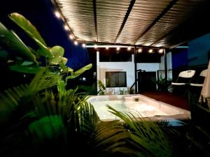 Casita Sura with Private Jacuzzi - Ville, Fortuna