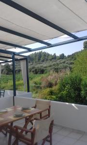 Summer House with sea view and garden