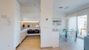 Miltonia by ON Travel