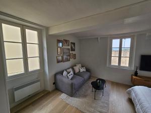 Face port Vauban - En plein cœur du vieil Antibes