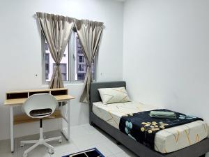 Cozy 3 Rooms , KLCC view , 100 mbps WIFI , Netflix by Noons Homestay