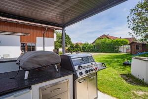 Villa mit Pool und Garten