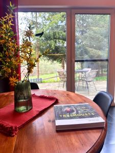 Żywiołowo - domki w stylu stodoły z placem zabaw i stawem - OGIEŃ