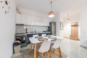 Mint Apartment by Kondo Stays