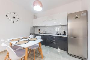 Mint Apartment by Kondo Stays