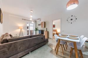 Mint Apartment by Kondo Stays