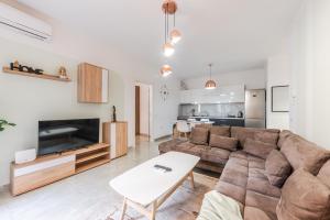 Mint Apartment by Kondo Stays