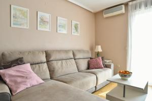 Atico con 2 dormitorios garaje y piscina