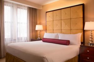 King Room room in Millennium Knickerbocker Chicago