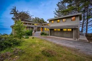 Oceanfront Dream Hideaway - Fish Rock