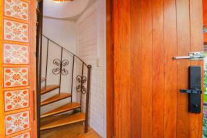 Studio La Vista - Ocean and Cathedral Views