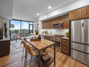 Luxury 1 Bedroom 1Bath Convention Center