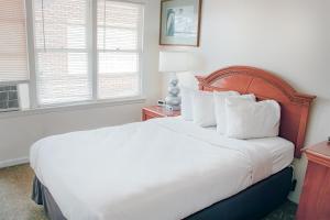 Room Selected at Check-In room in Oceanic Motel