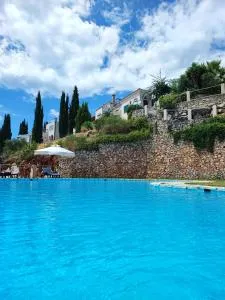 Maison Mathia - Velí Péra