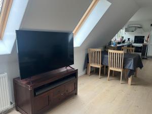 Hyggelig 1. sals lejlighed